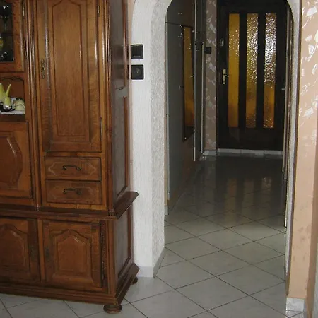 Misi Vendeghaz Apartmán Alsóörs